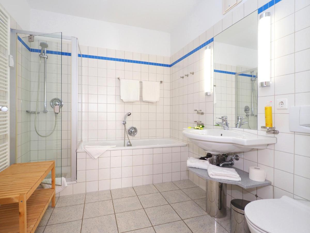 Kaiservillen Heringsdorf - Ferienwohnung Mit 1 Schlafzimmer Und Terrasse D201 Екстериор снимка